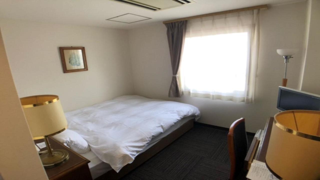 小牧シティホテル ホテル 3*